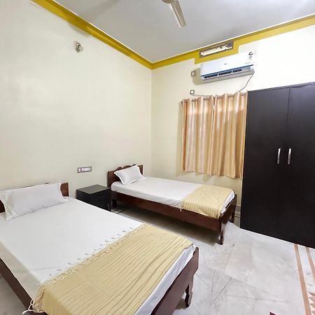 Hotel Manokamna พุทธคยา ภายนอก รูปภาพ