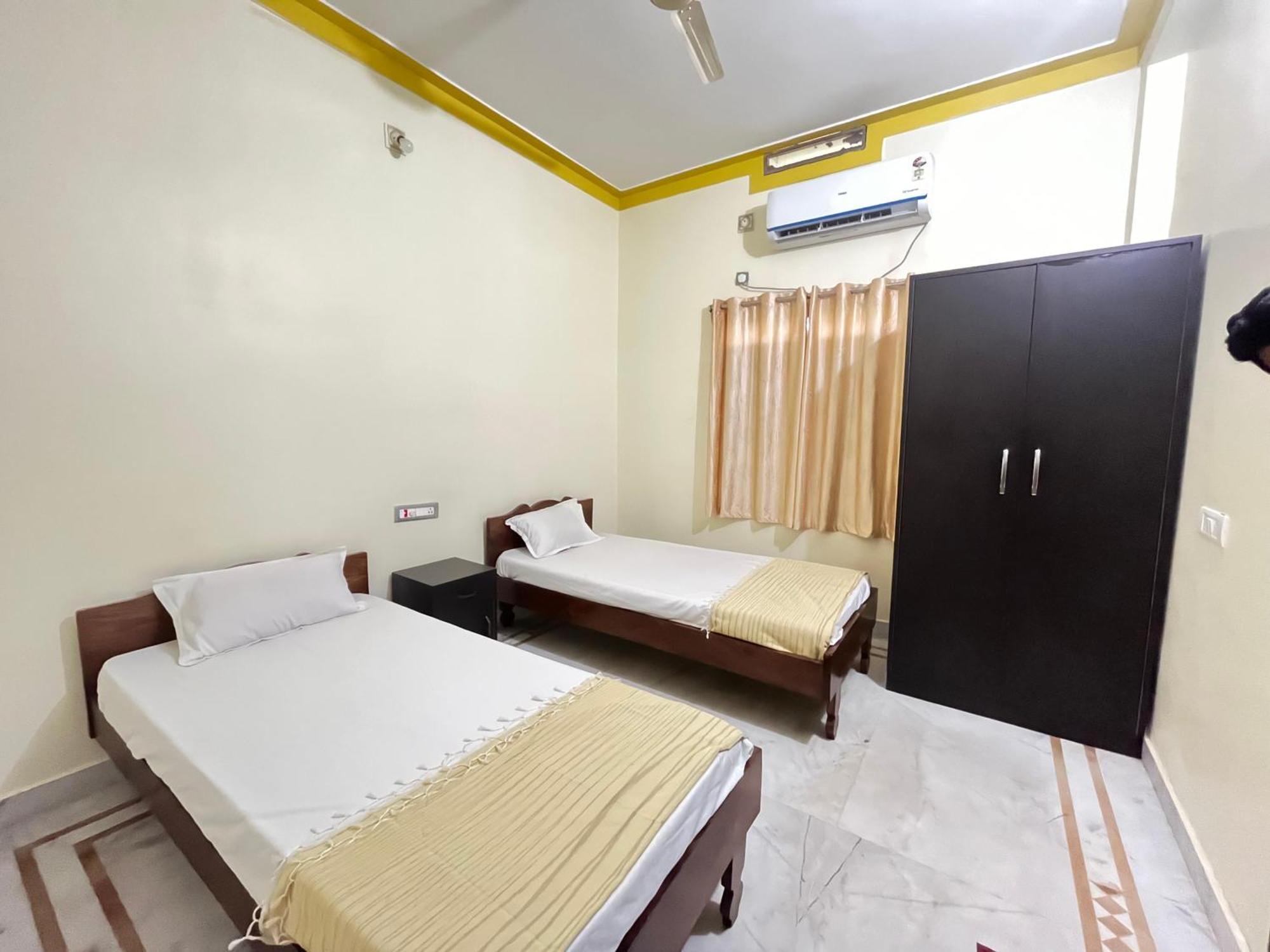 Hotel Manokamna พุทธคยา ภายนอก รูปภาพ